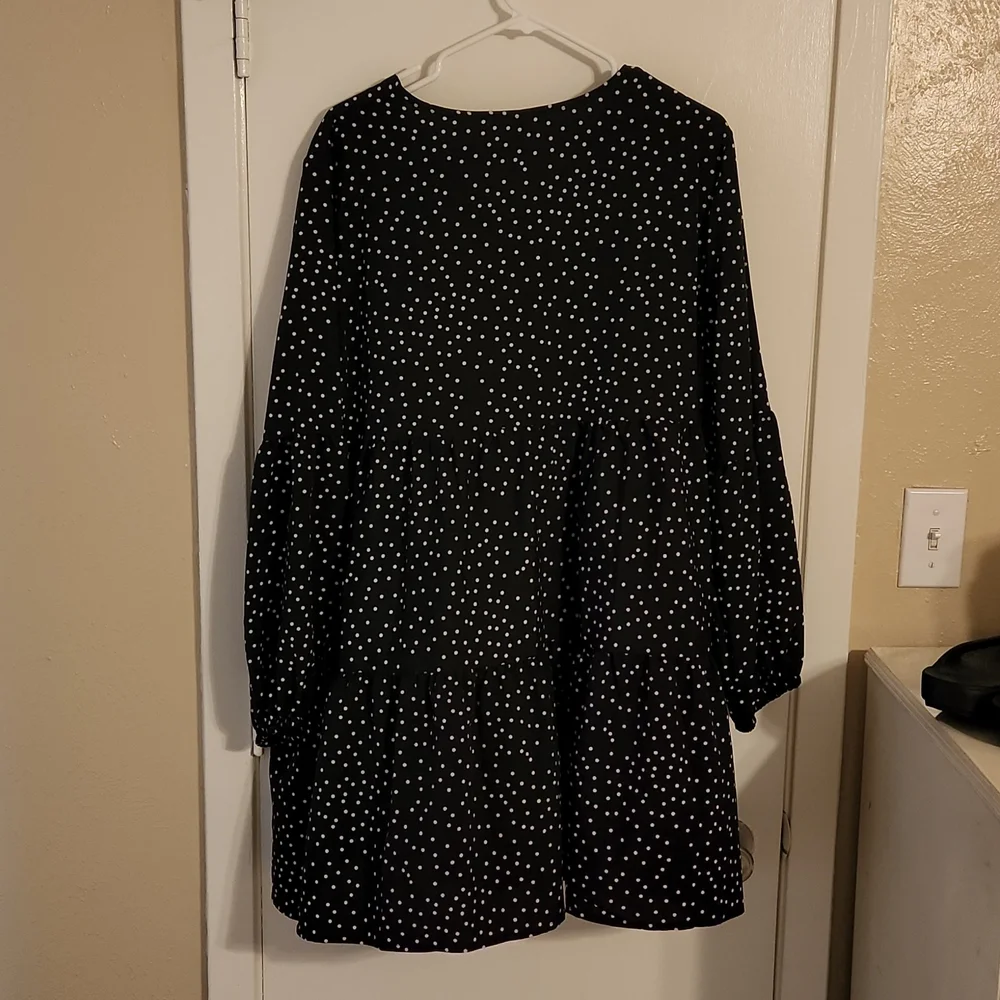 Black V-Neck Mini Dress - Picture 2 of 3